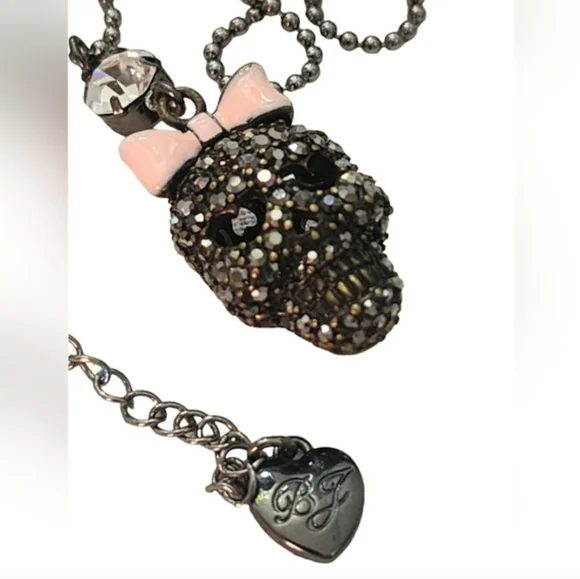 Necklace And Pendant Betsey Johnson Black Skull Rhinestone Bling with Pink Bow - Picture 6 of 8